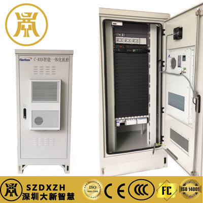 Armoire extérieure de télécommunications recouverte de poudre Armoire intelligente de protection de l'énergie avec climatiseur