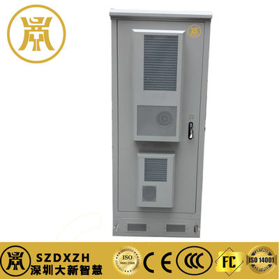 22U Ip55 Armoire de télécommunication extérieure utilisée pour les stations de base de télécommunications avec batterie