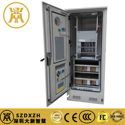 Cabinets de télécommunications extérieurs intégrés Casques d'alimentation extérieurs autonomes pour batterie et équipement