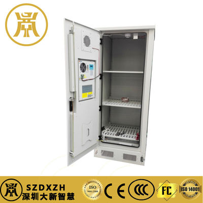 Armoire de télécommunications extérieure personnalisée IP55 Rack résistant aux intempéries 42U Avec panneau sandwich