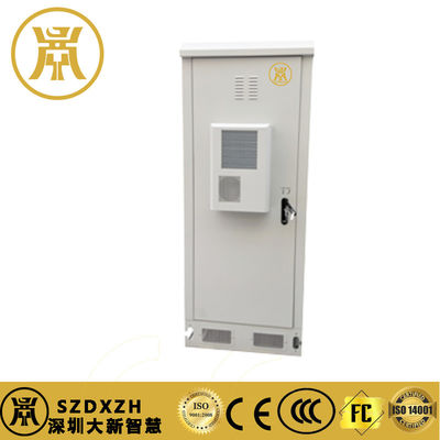 Armoire de télécommunications extérieure personnalisée IP55 Rack résistant aux intempéries 42U Avec panneau sandwich