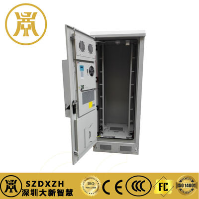 Cabinet de télécommunication extérieur 40U IP55 / IP65 19 pouces